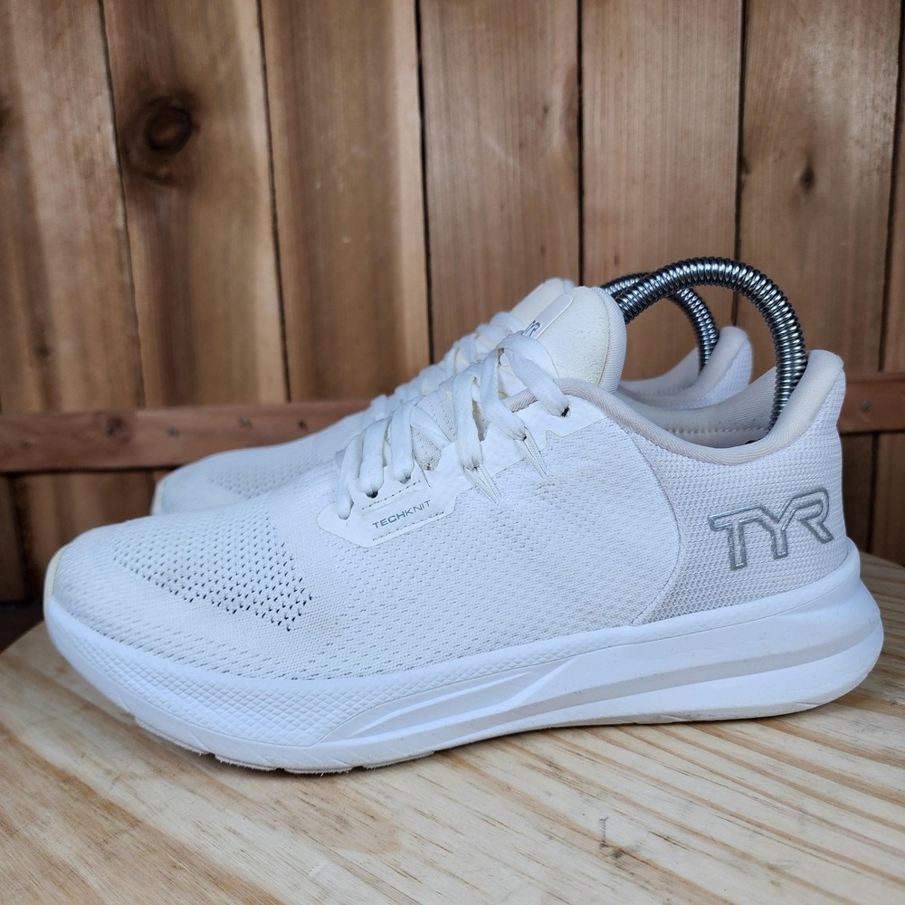 TYR Techknit RNR-1 Shoes Womens Size 7‎ White Running Sneakers Athletic